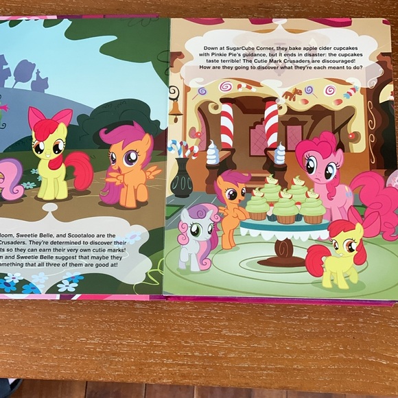 NWOT My Little Pony Busy Book w/ Figures - Picture 4 of 12